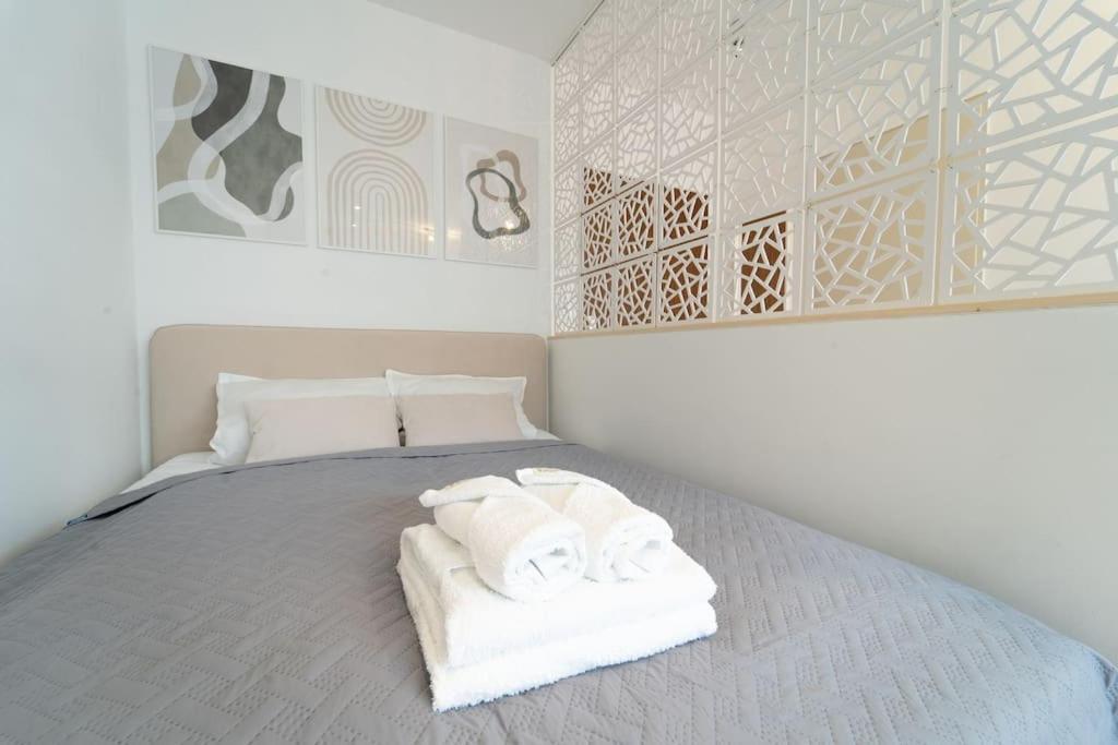 Apartment Mit Balkon Und Privatparkplatz Augsburg Zewnętrze zdjęcie